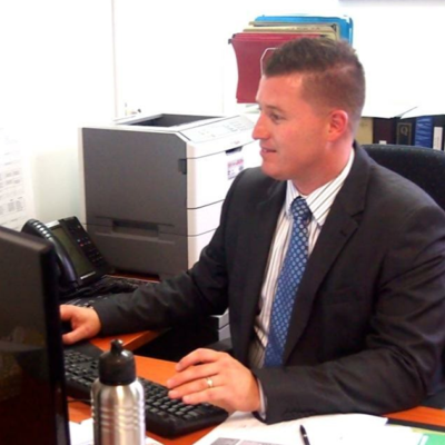 Ian-Kebblewhite--sitting-at-desk-compressor Ian-Kebblewhite--sitting-at-desk-compressor